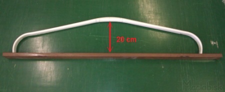 Manufacturing plastic bow